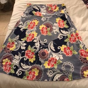 Cute floral print skirt